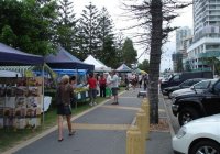 Broadbeach Beachfront Markets